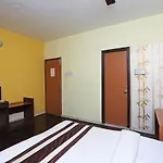 Oyo 7633 Jmc Inn